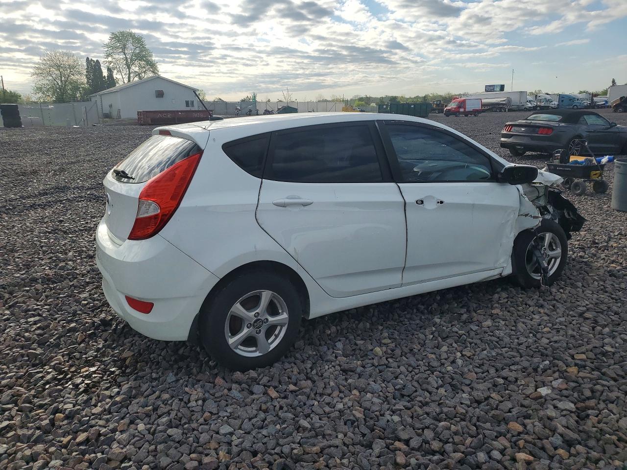 Hyundai ACCENT Gs