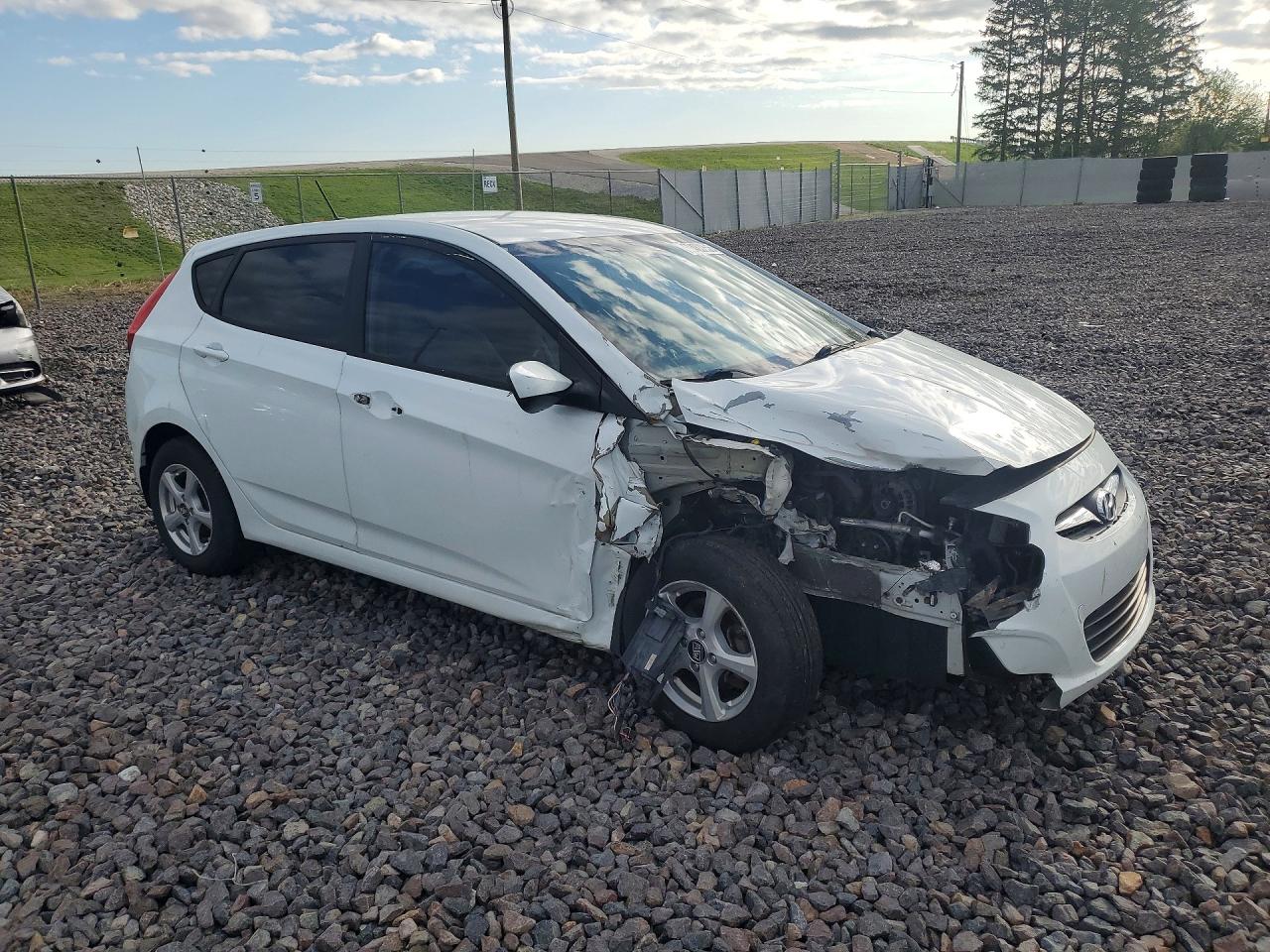 Hyundai ACCENT Gs