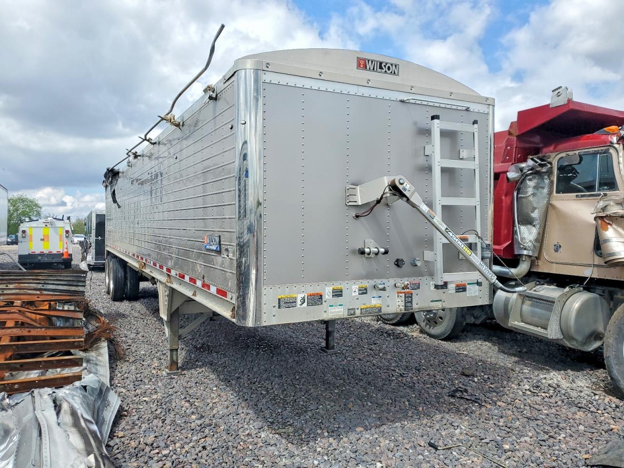 Salvage Wilson Hogtrailer Trlr Image