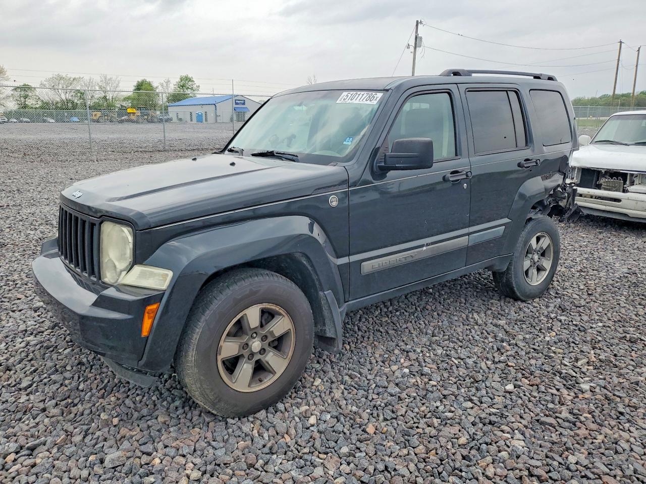 Salvage Jeep Liberty Image