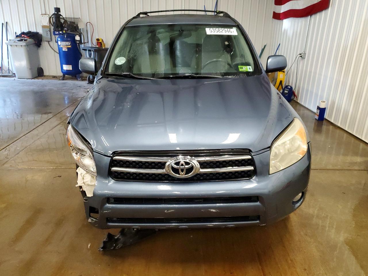 Toyota RAV4 Limited