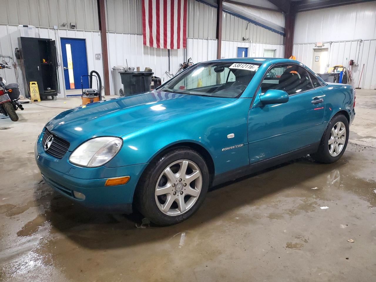Salvage Mercedes-Benz Slk-class Image