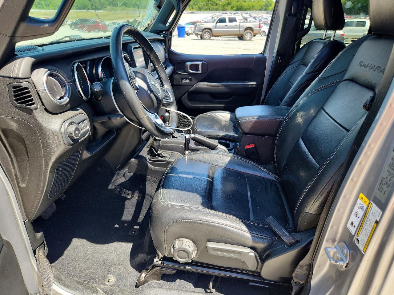 Jeep Wrangler Sahara
