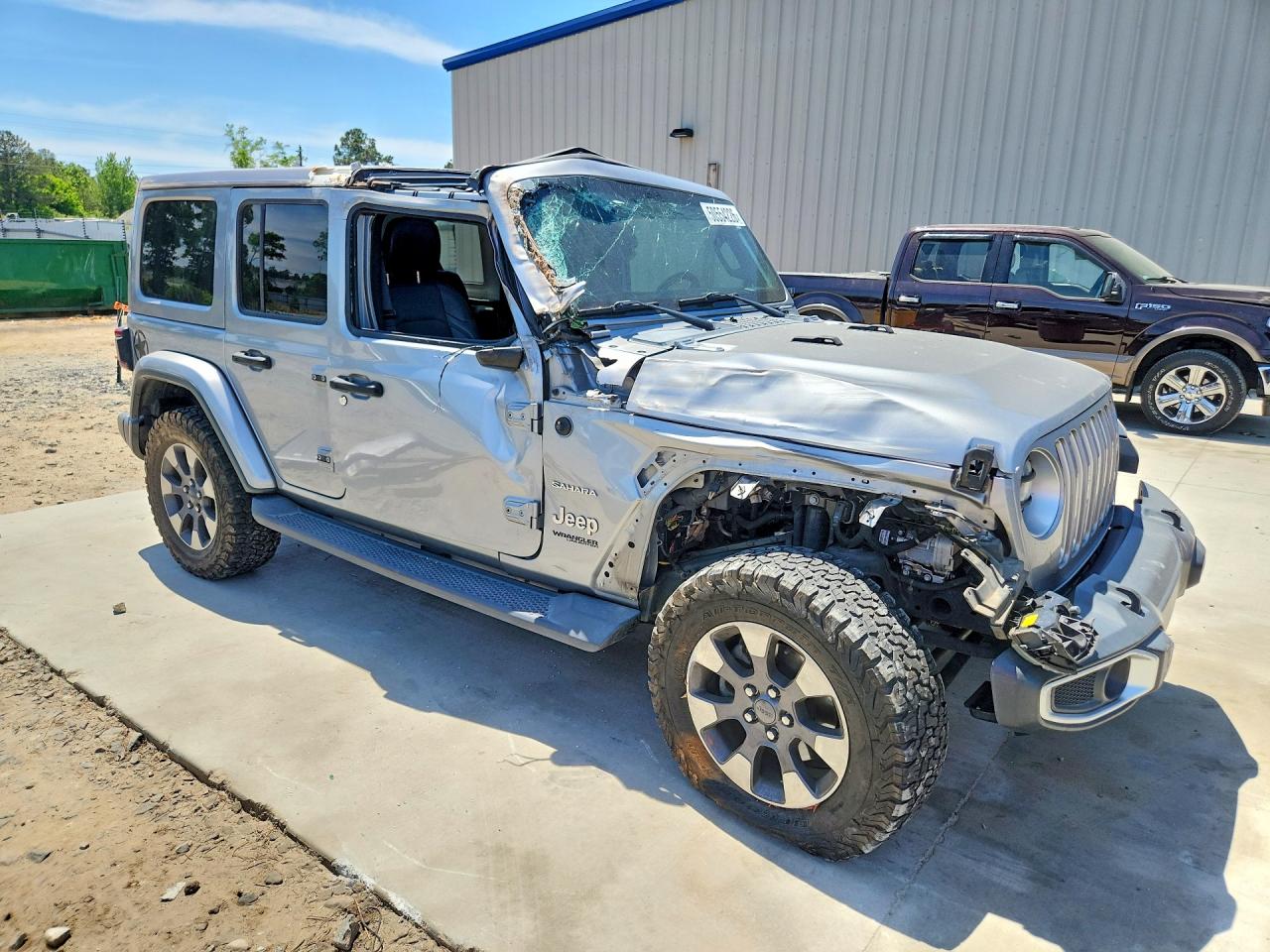 Jeep Wrangler Sahara