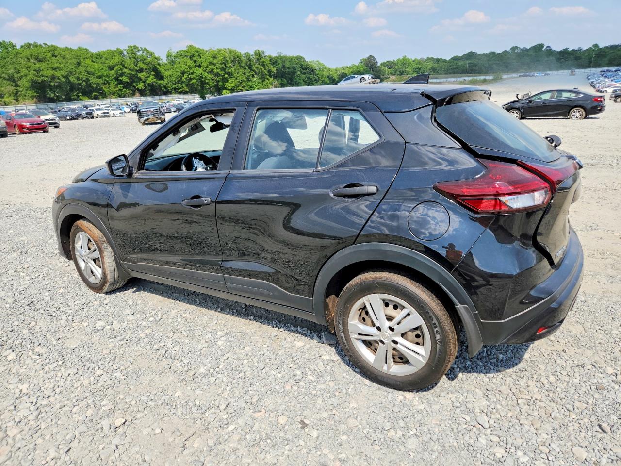 Nissan Kicks S