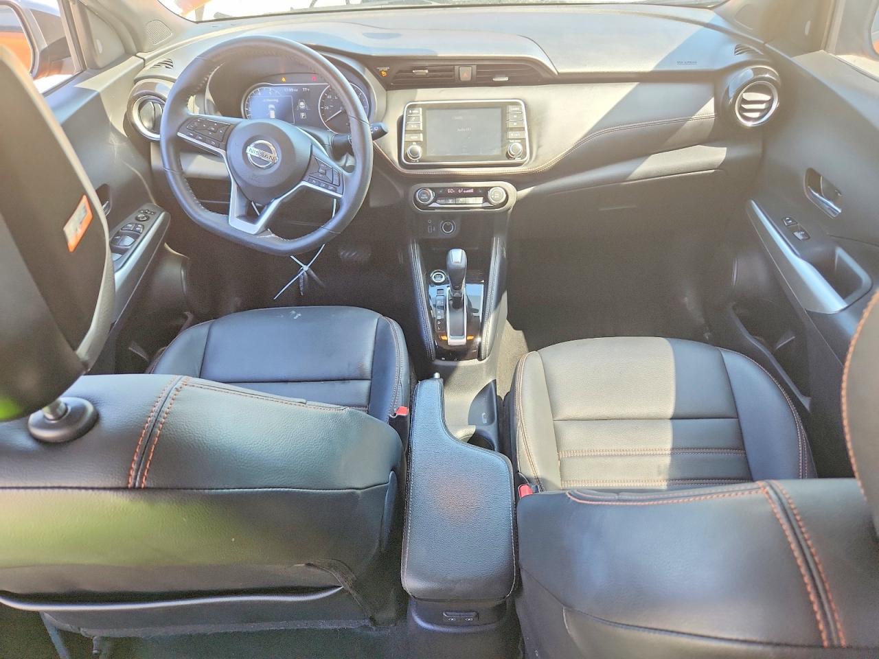 Nissan Kicks Sr