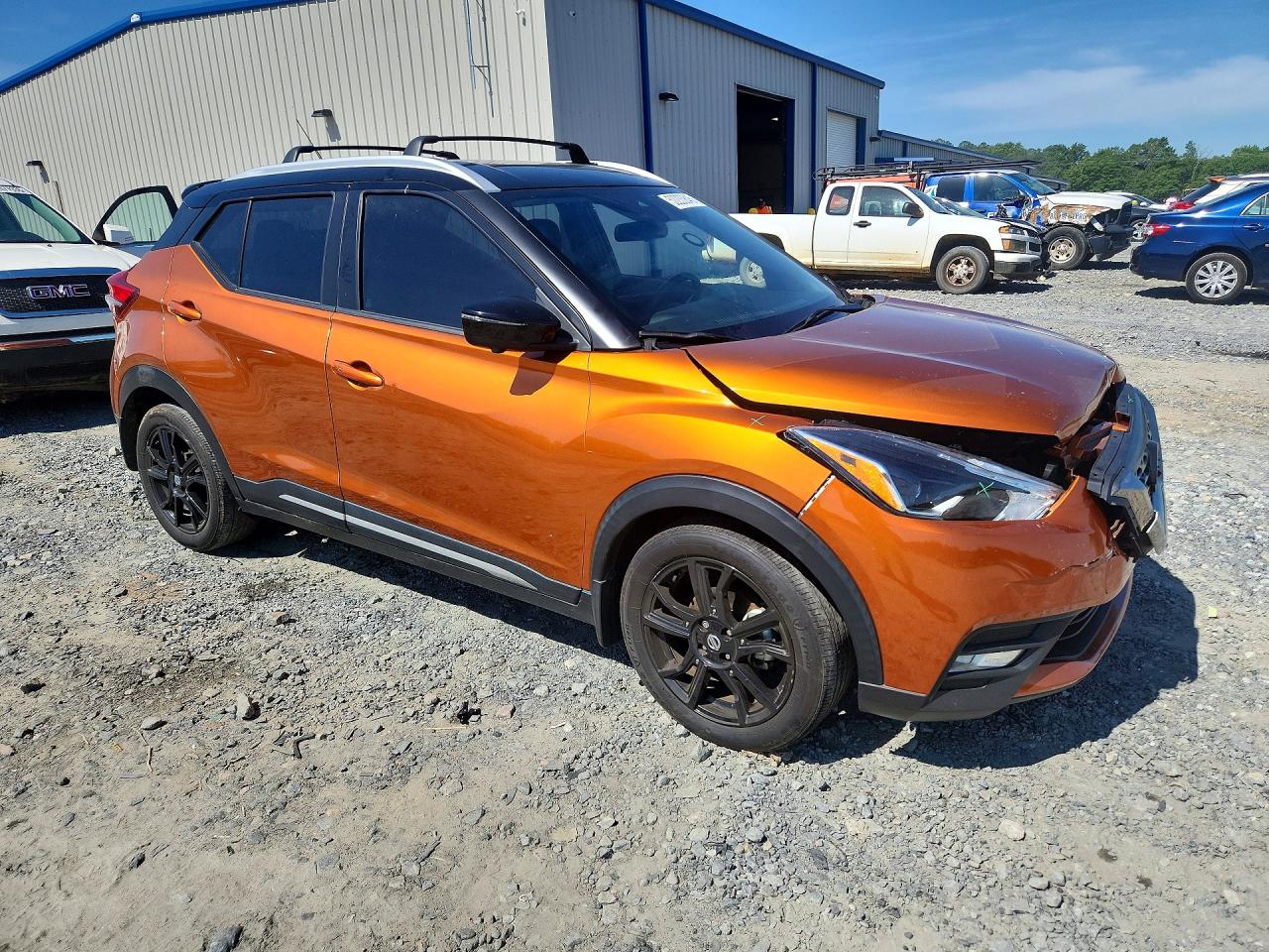 Nissan Kicks Sr
