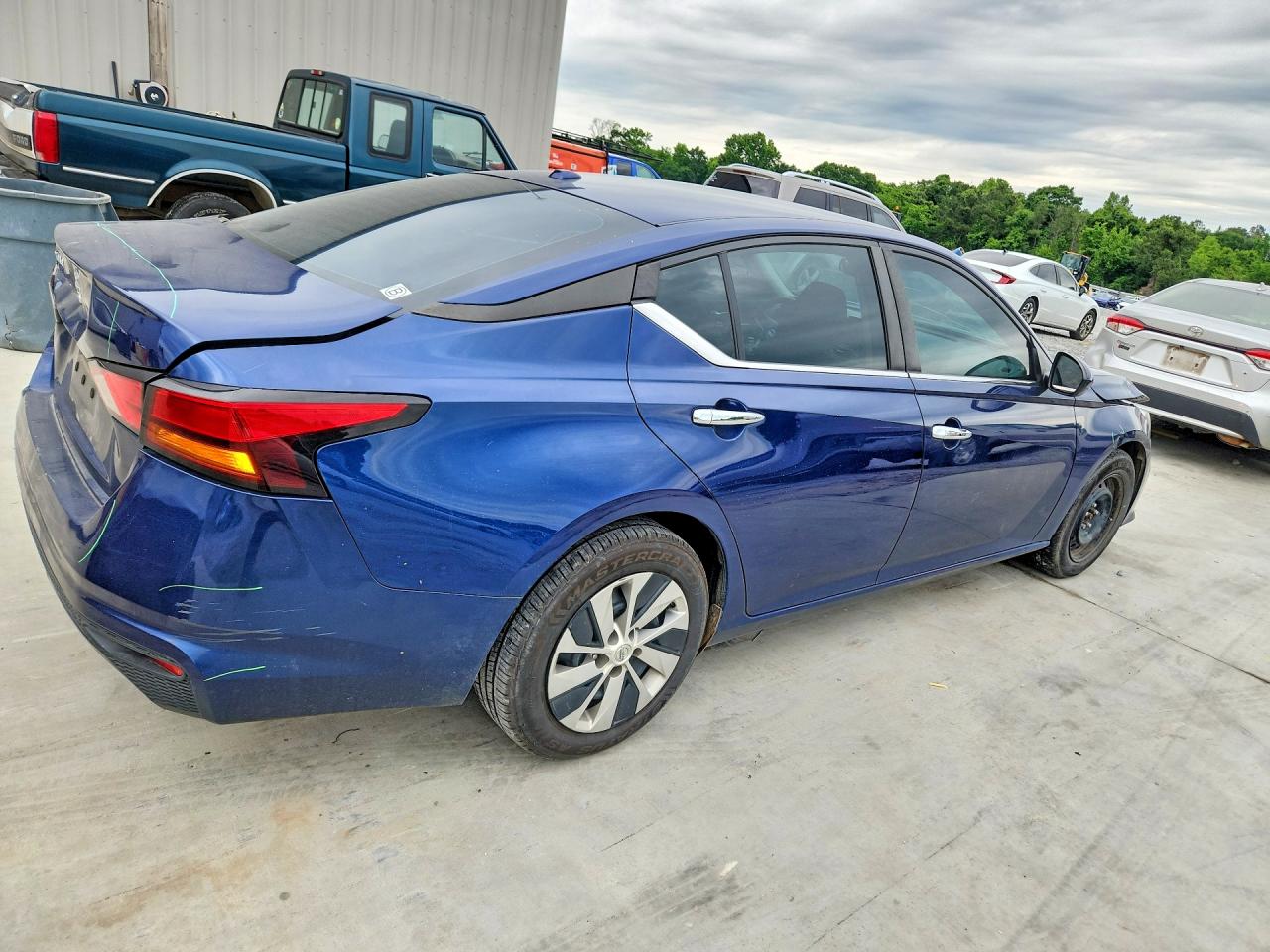 Nissan Altima S