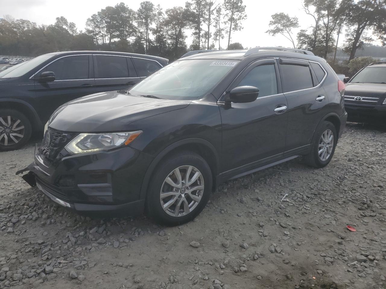 Salvage Nissan Rogue Image