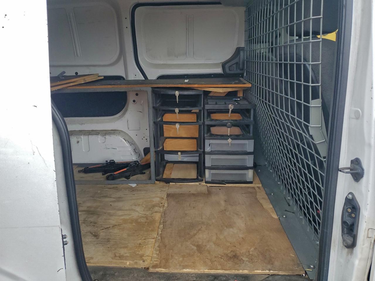 Nissan Nv S