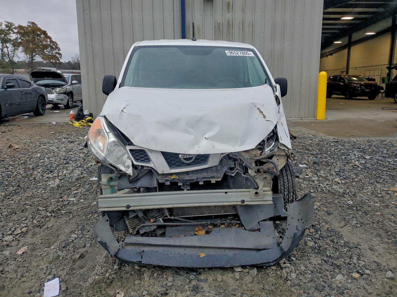 Nissan Nv S