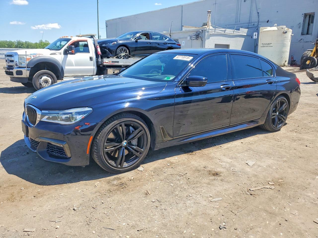 Salvage BMW 7 Series Image