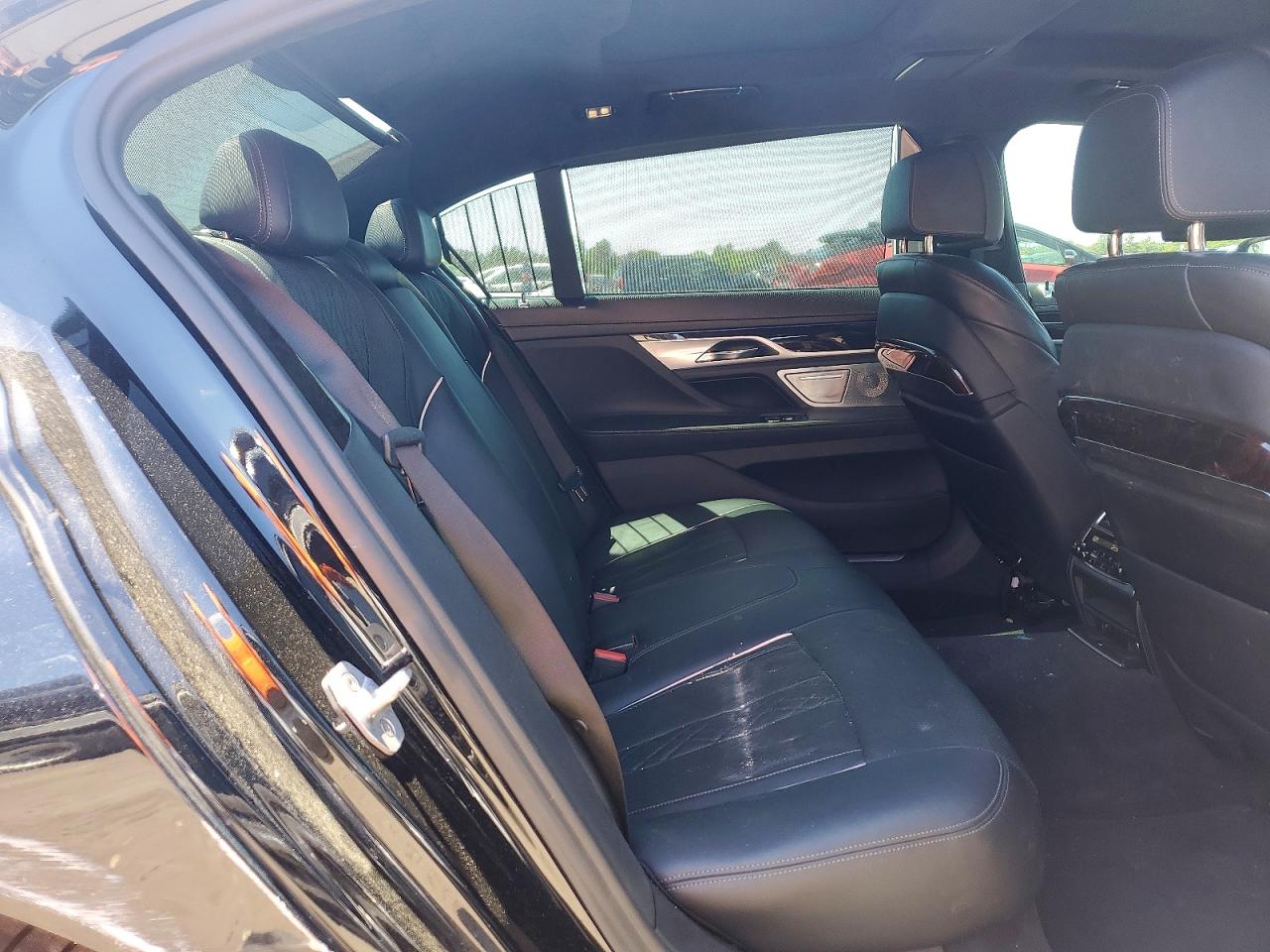 BMW 7 Series Xi