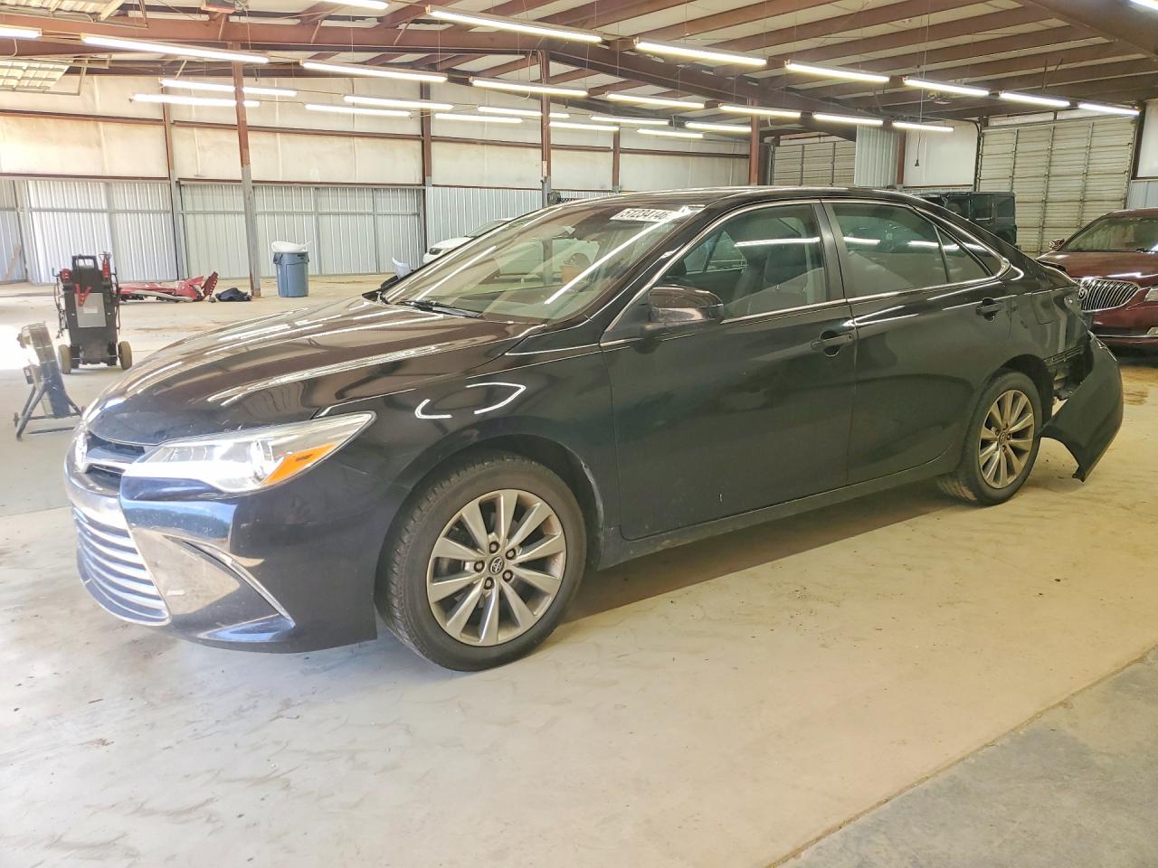 Salvage Toyota Camry Image