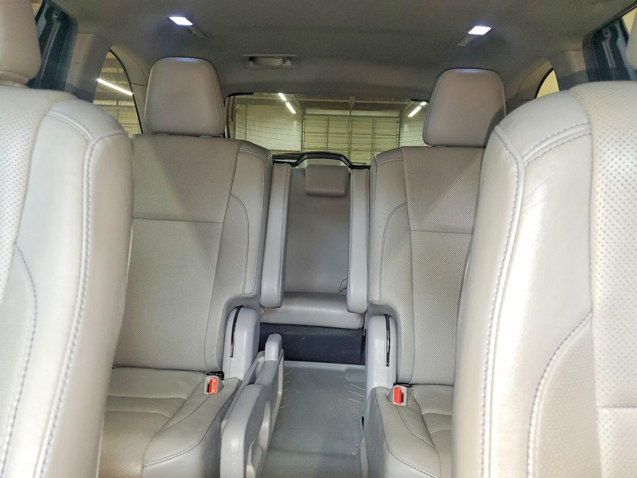 Toyota Highlander Limited Platinum