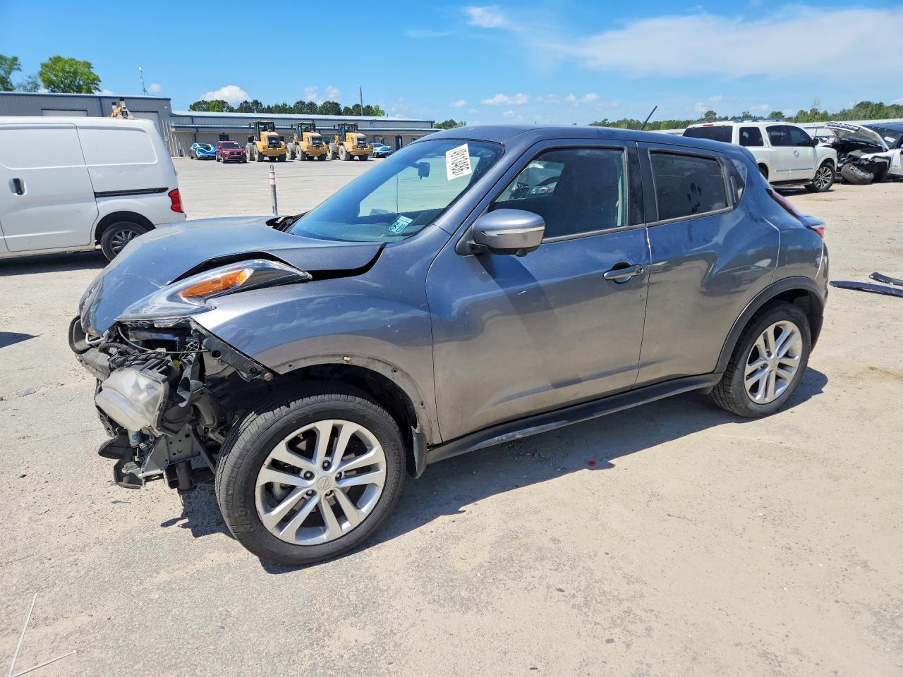 Salvage Nissan Juke Sv Image