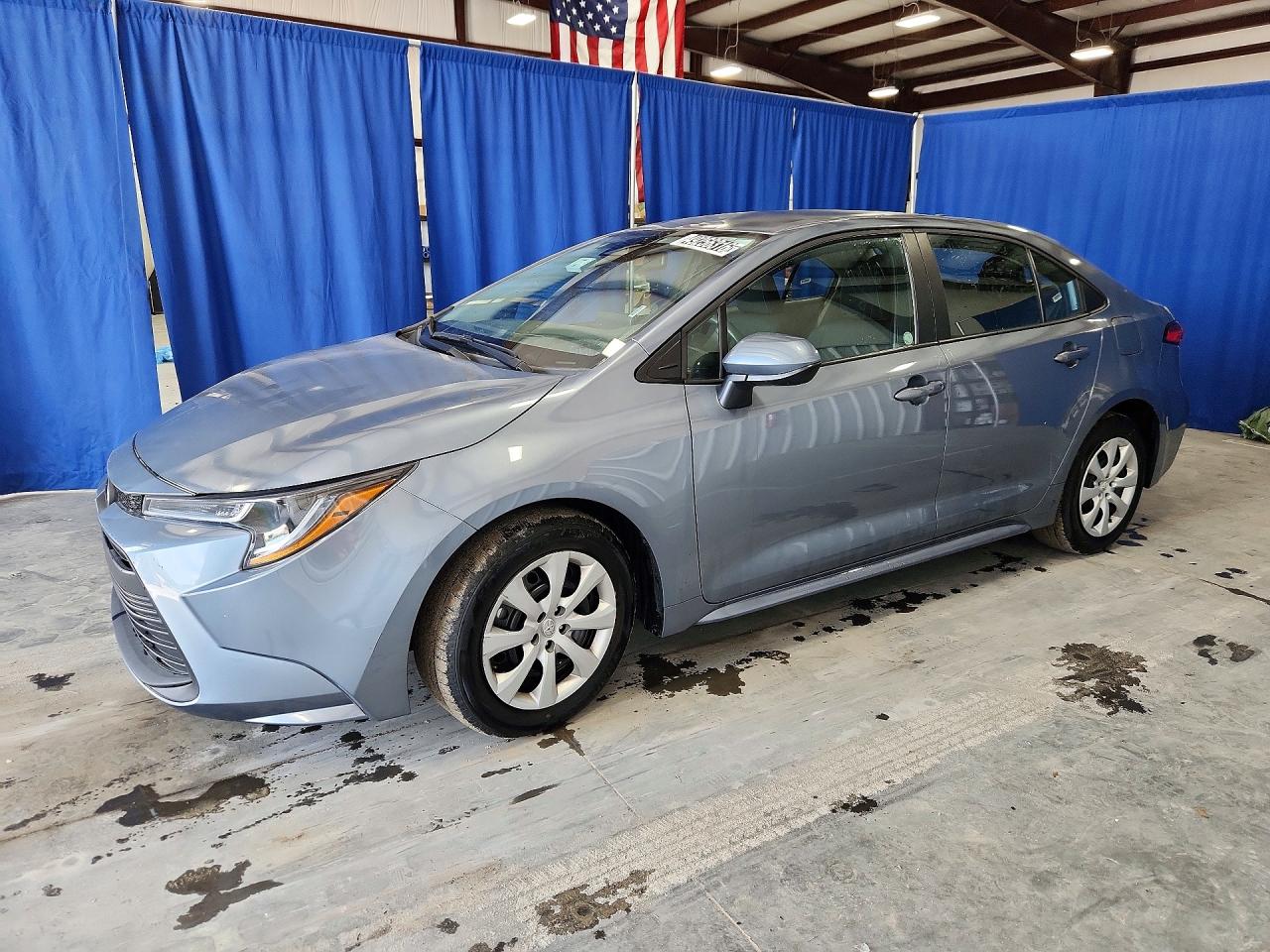 Salvage Toyota Corolla Image