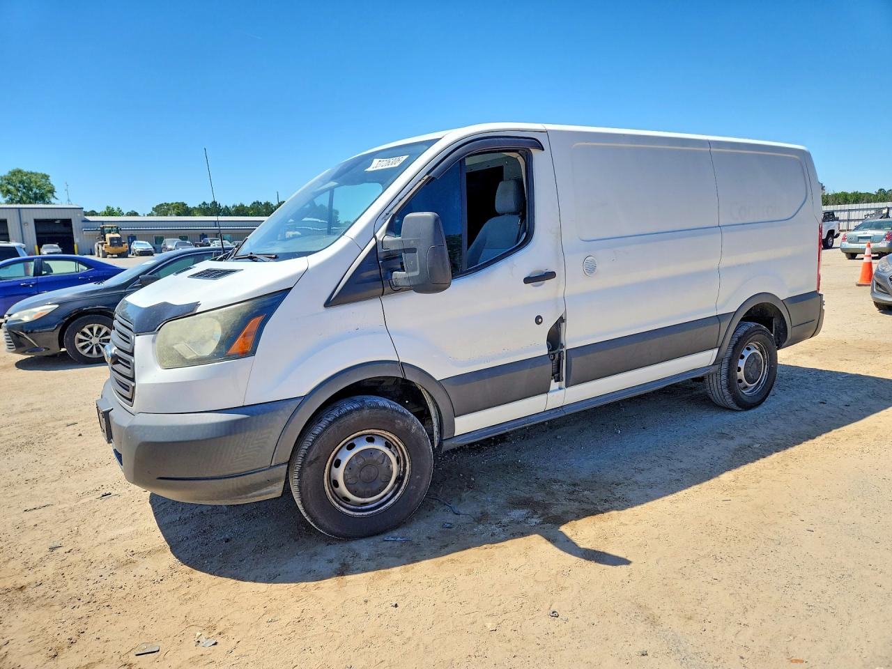 Salvage Ford Transit Image