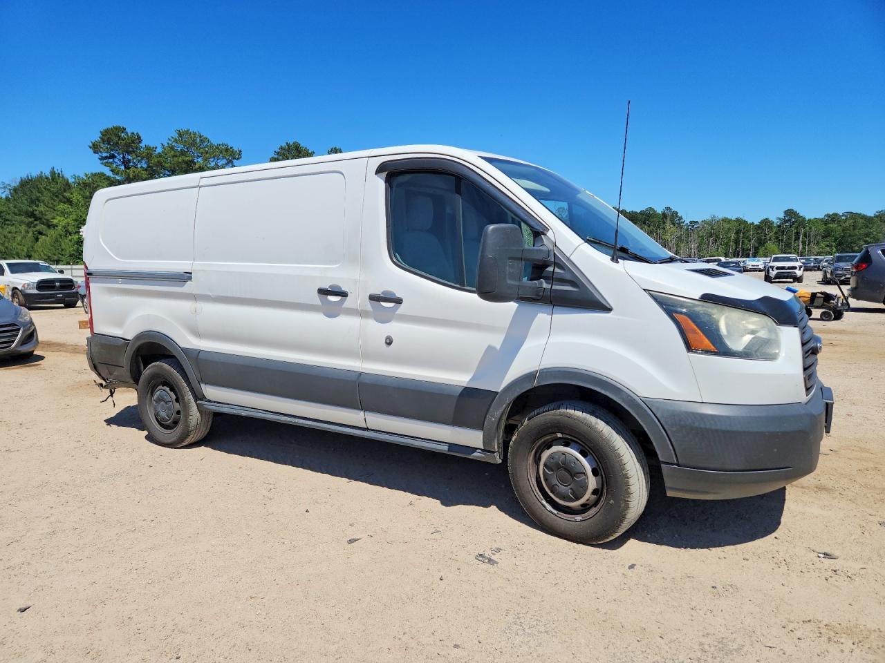 Ford Transit T-250