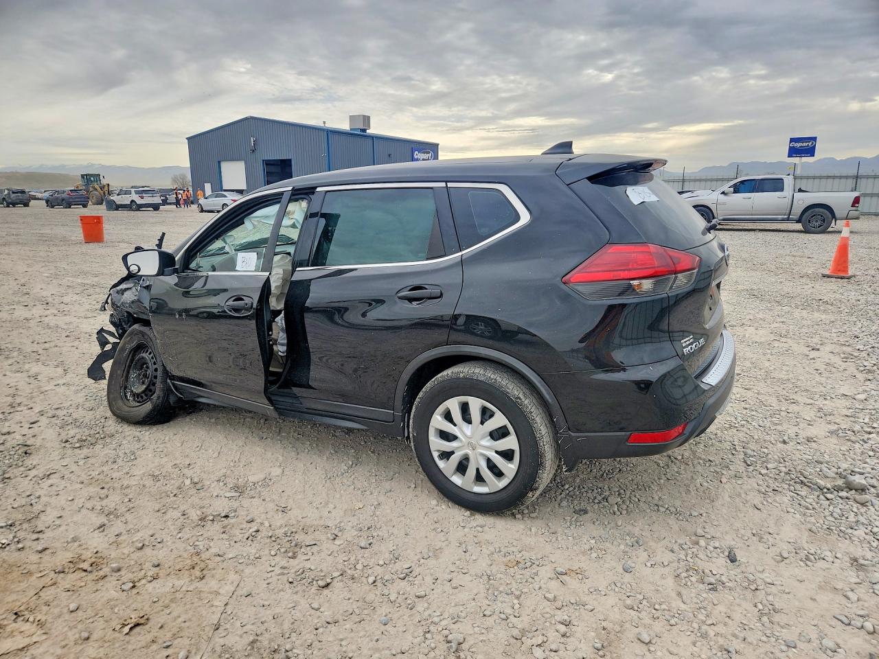 Nissan Rogue S