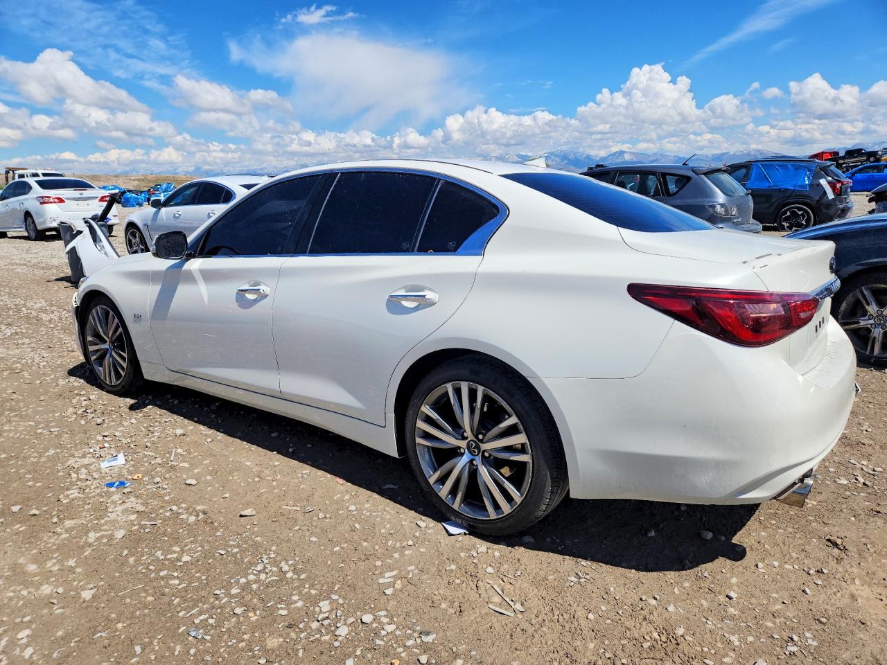 INFINITI Q50 3.0t Luxe