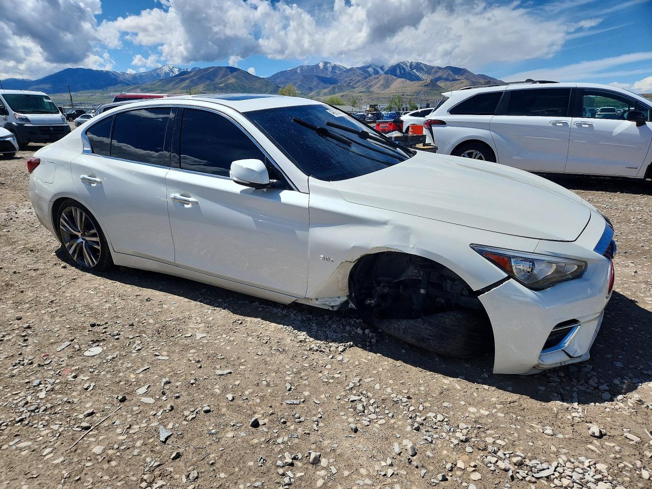 INFINITI Q50 3.0t Luxe