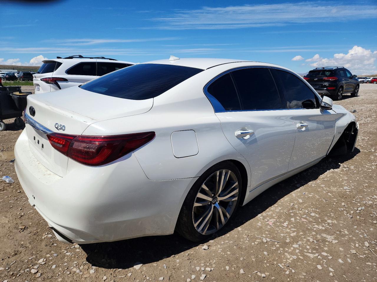 INFINITI Q50 3.0t Luxe