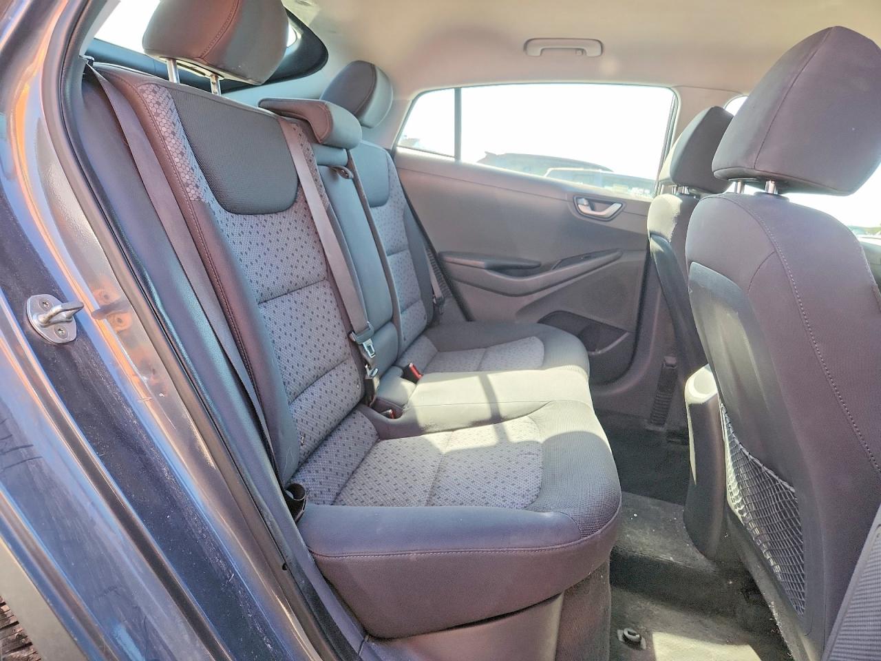 Hyundai Ioniq Base