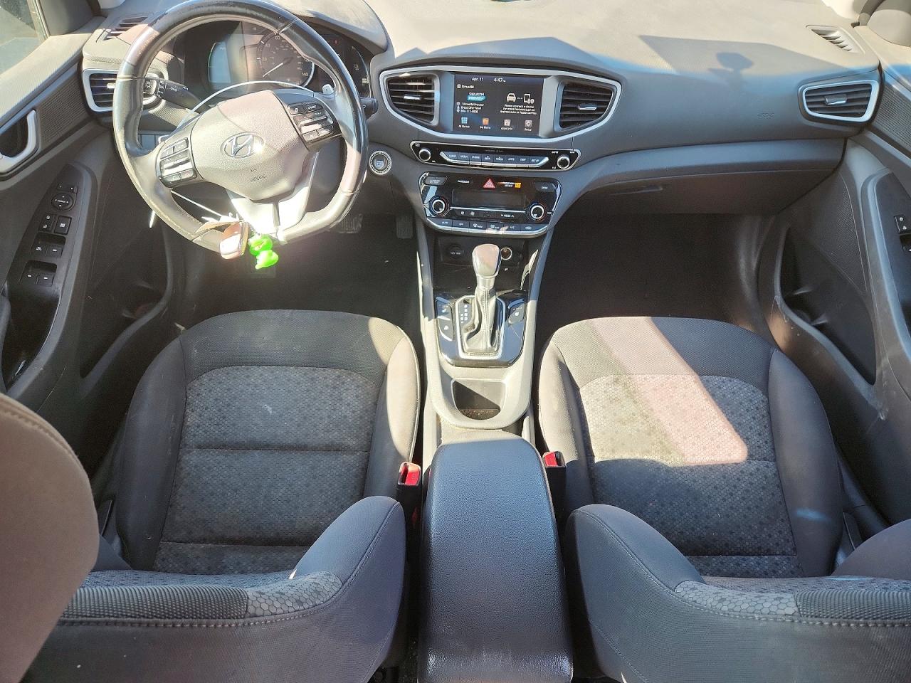 Hyundai Ioniq Base