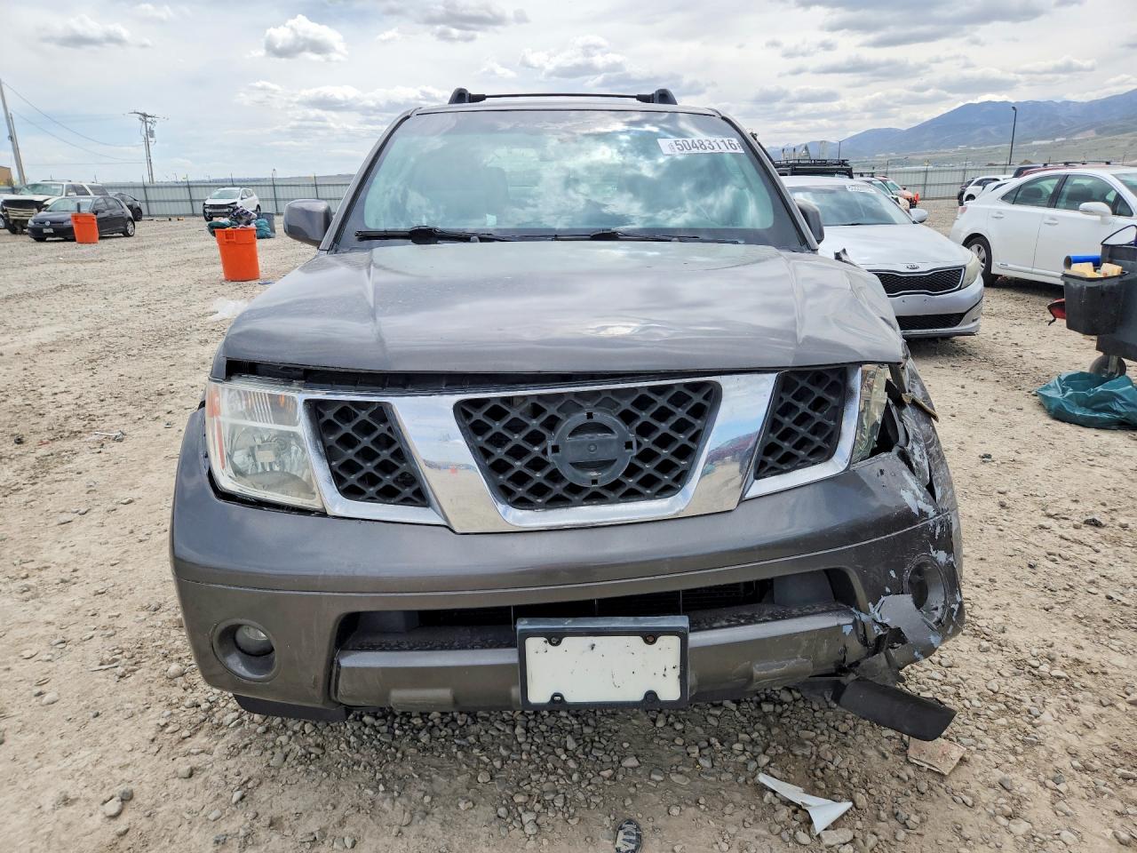 Nissan Pathfinder S