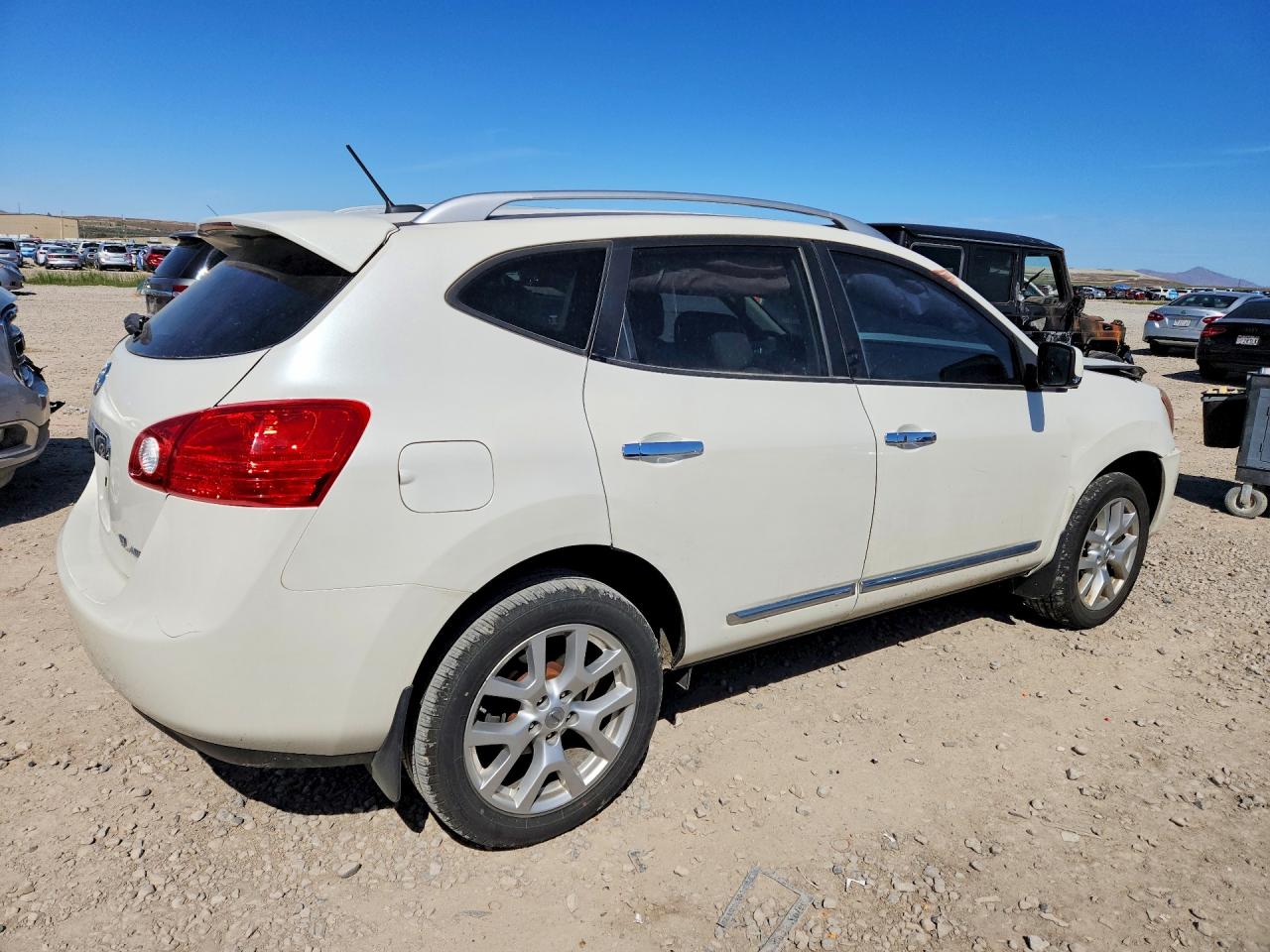 Nissan Rogue S