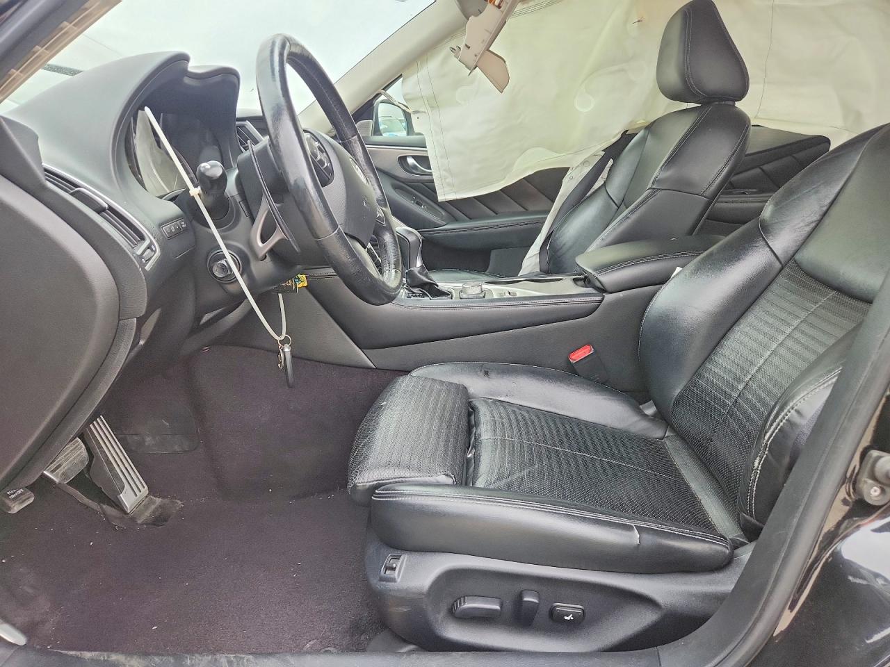 INFINITI Q50 3.0t S 3.0t Sport