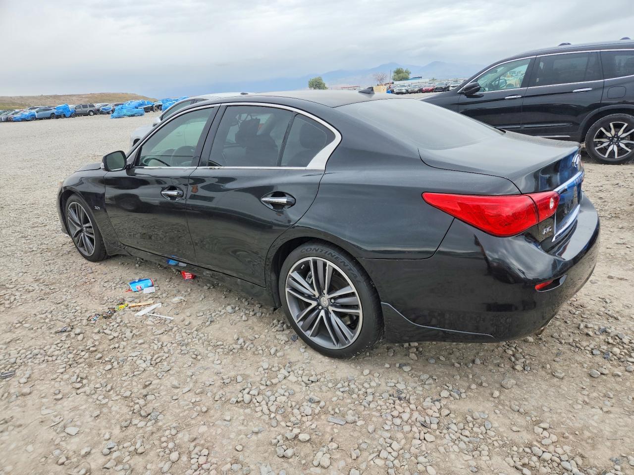INFINITI Q50 3.0t S 3.0t Sport