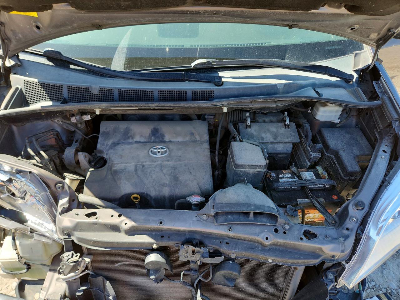 Toyota Sienna Le