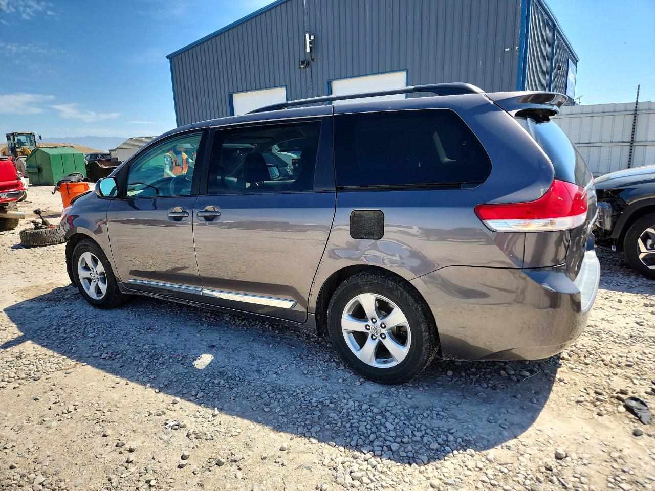 Toyota Sienna Le