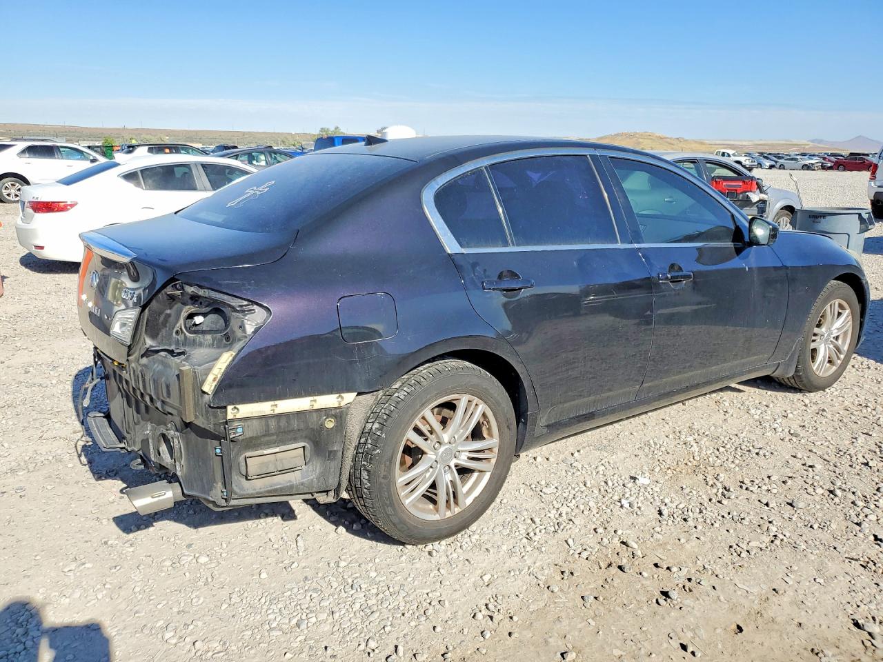 INFINITI G37 X