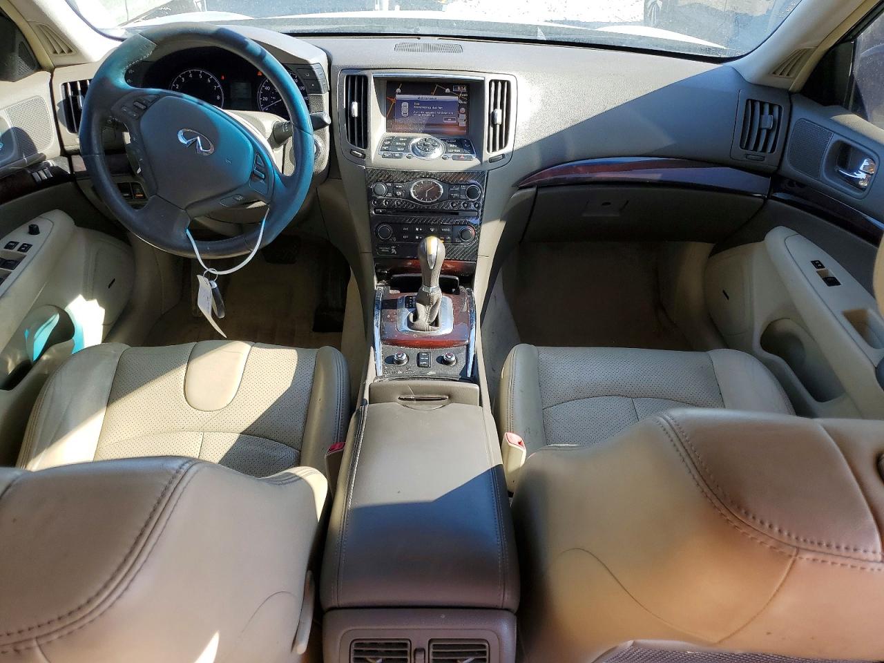 INFINITI G37 X