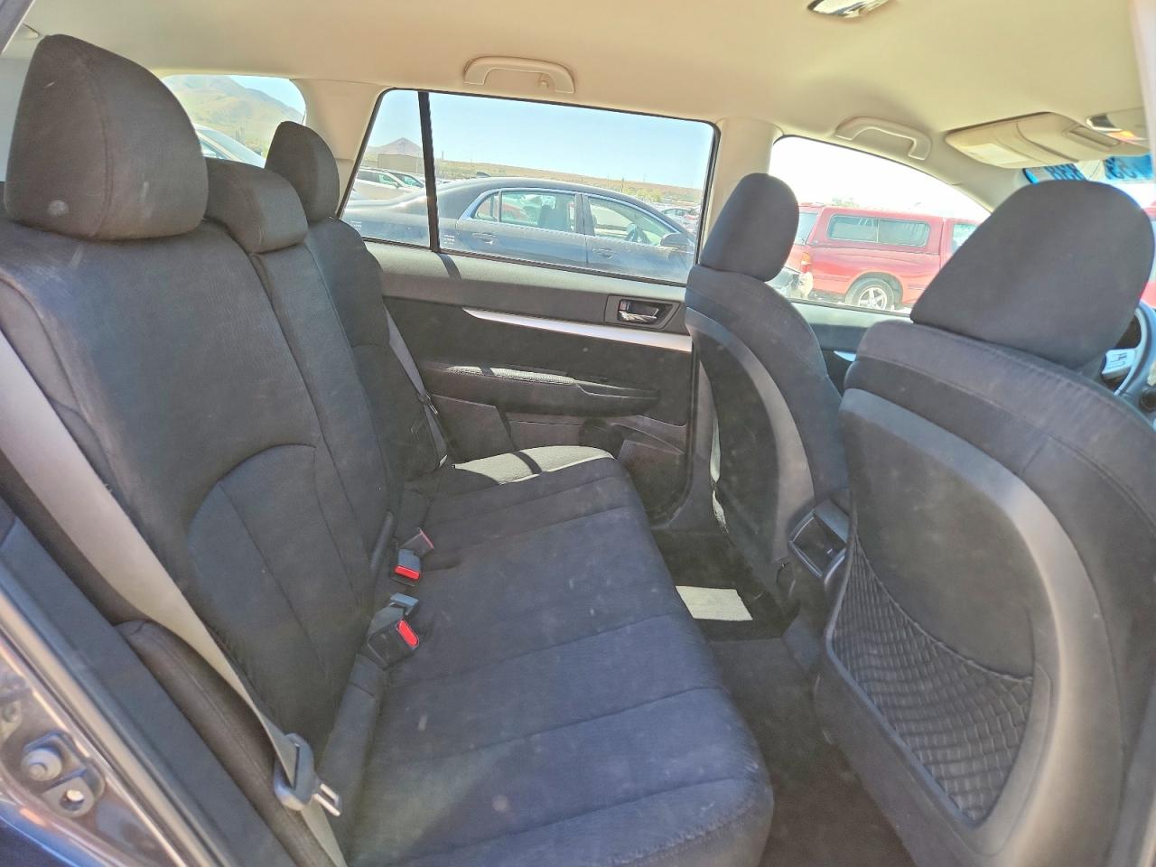 Subaru Outback 2.5i Premium