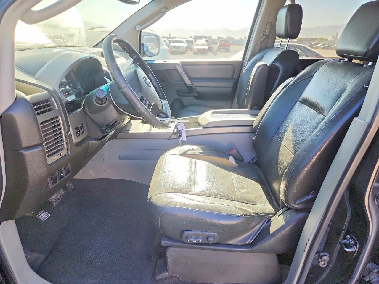 Nissan Titan Xe