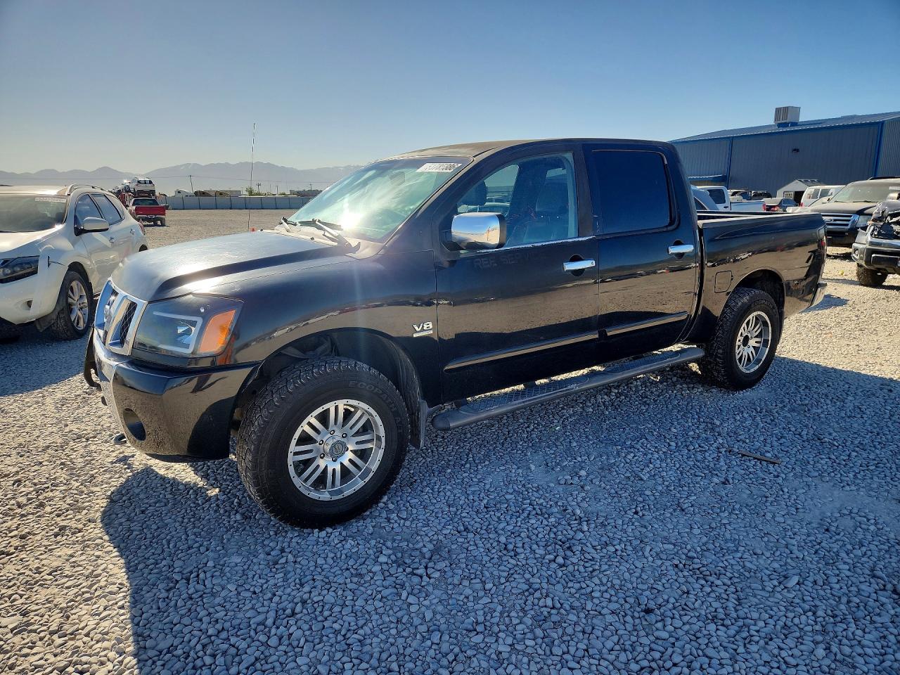 Salvage Nissan Titan Image