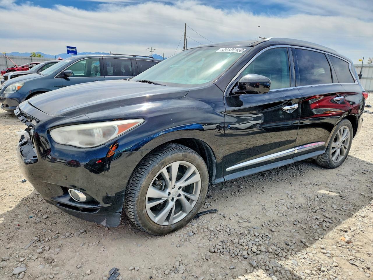 Salvage INFINITI JX35 Image