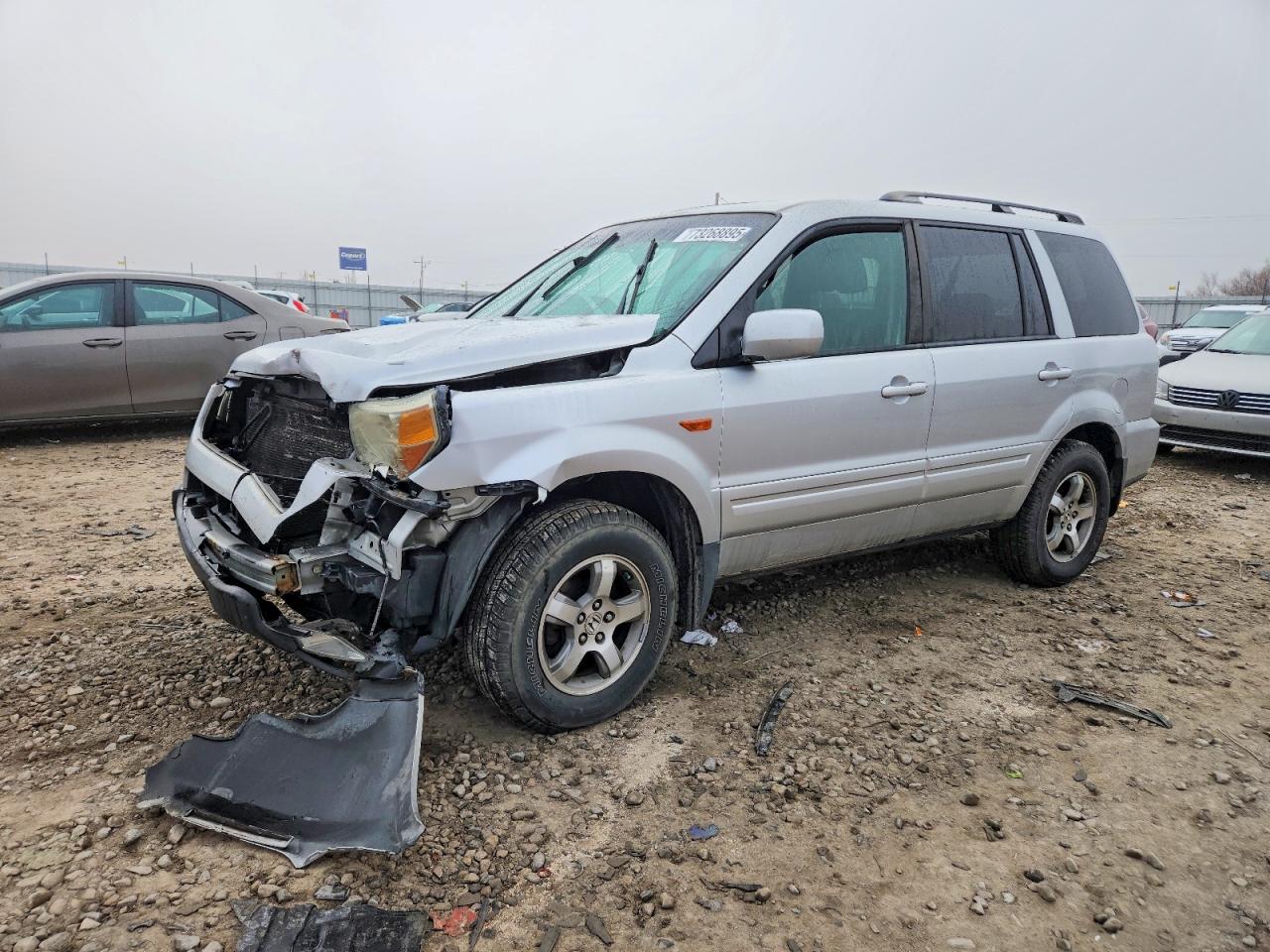 Salvage Honda Pilot Image