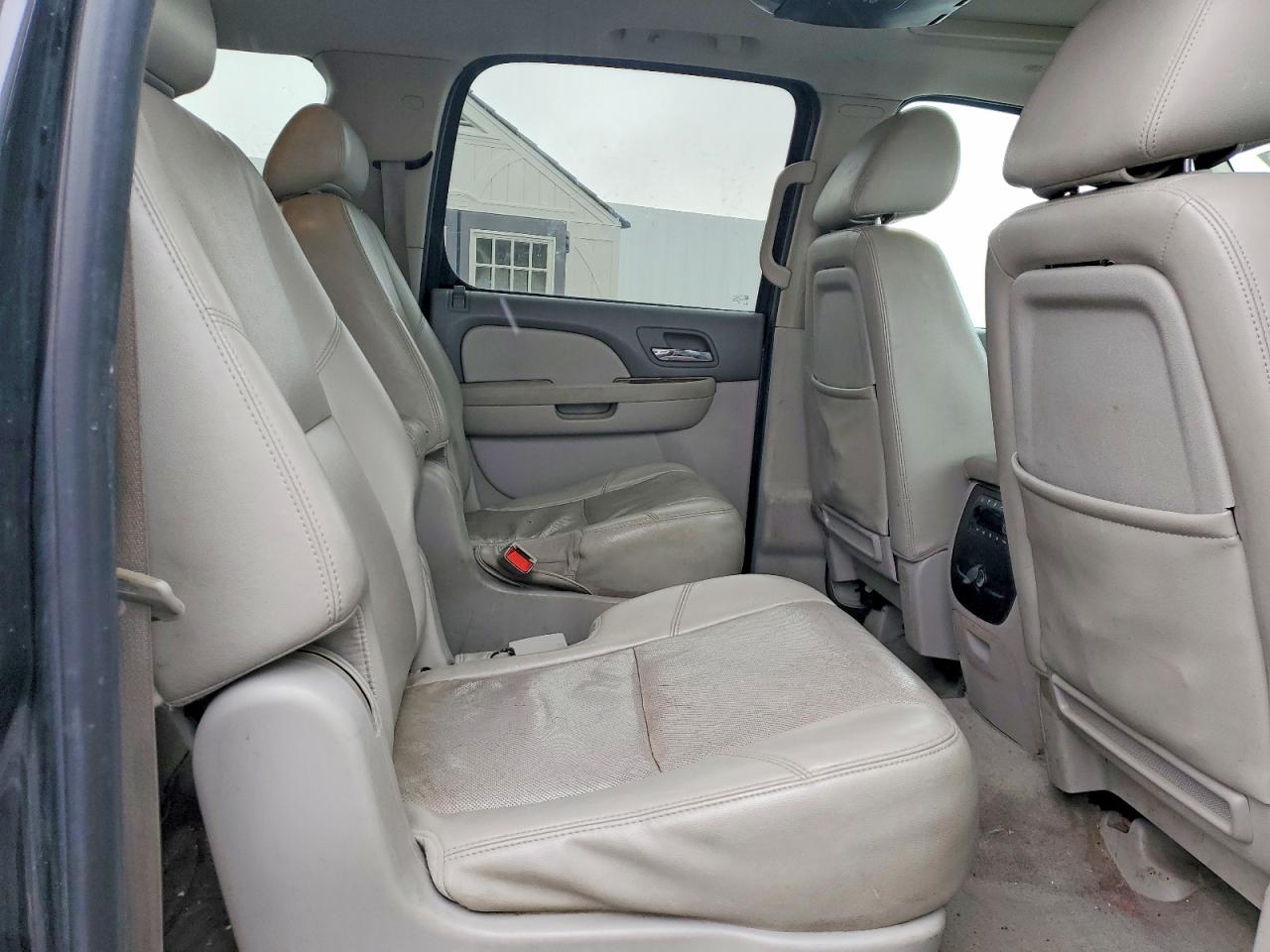 Chevrolet Suburban K1500 Ltz