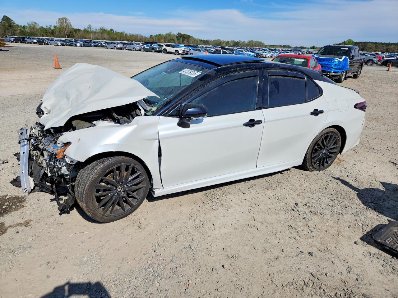 Salvage Toyota Camry Image