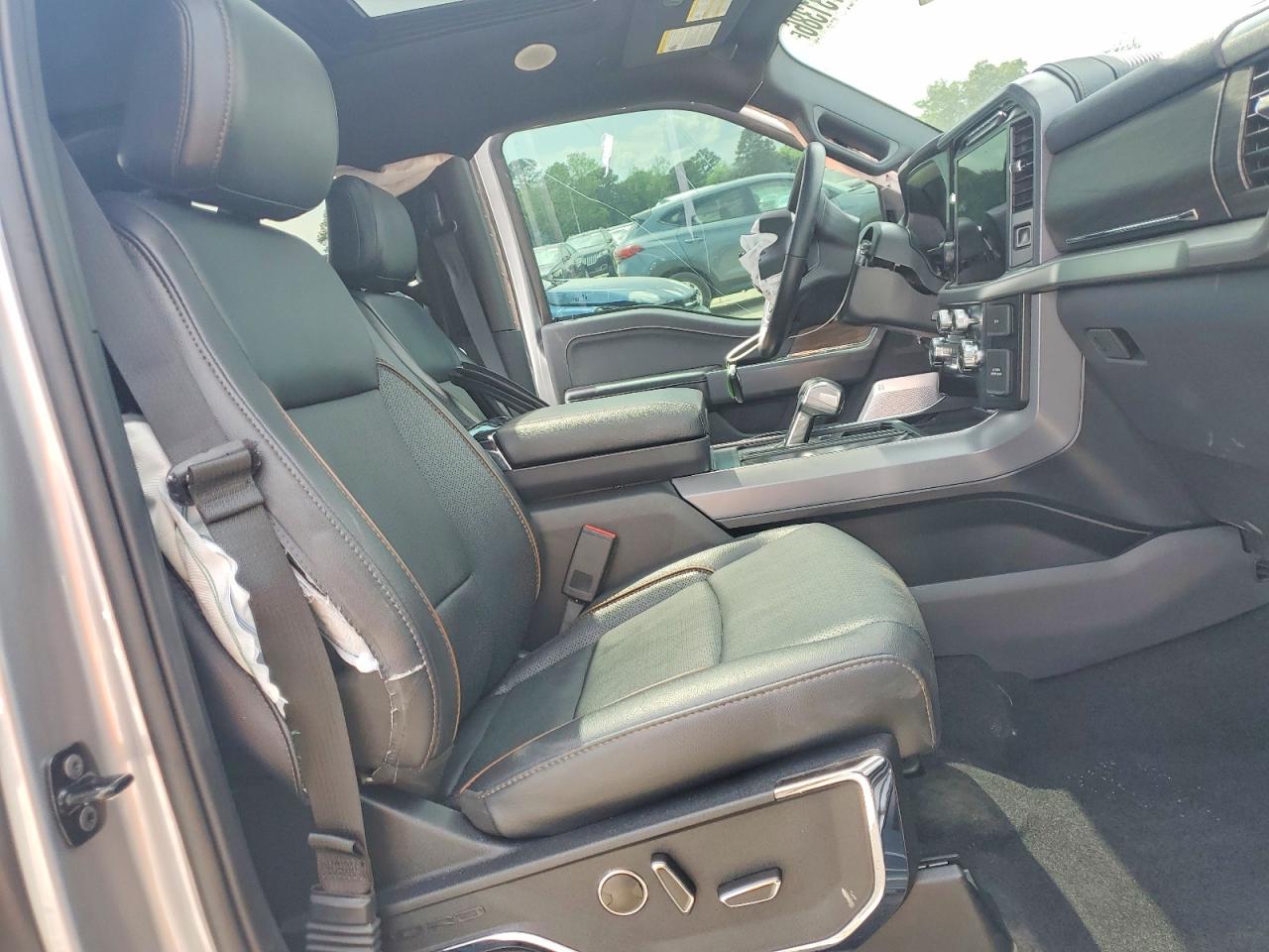 Ford F-150 Lariat