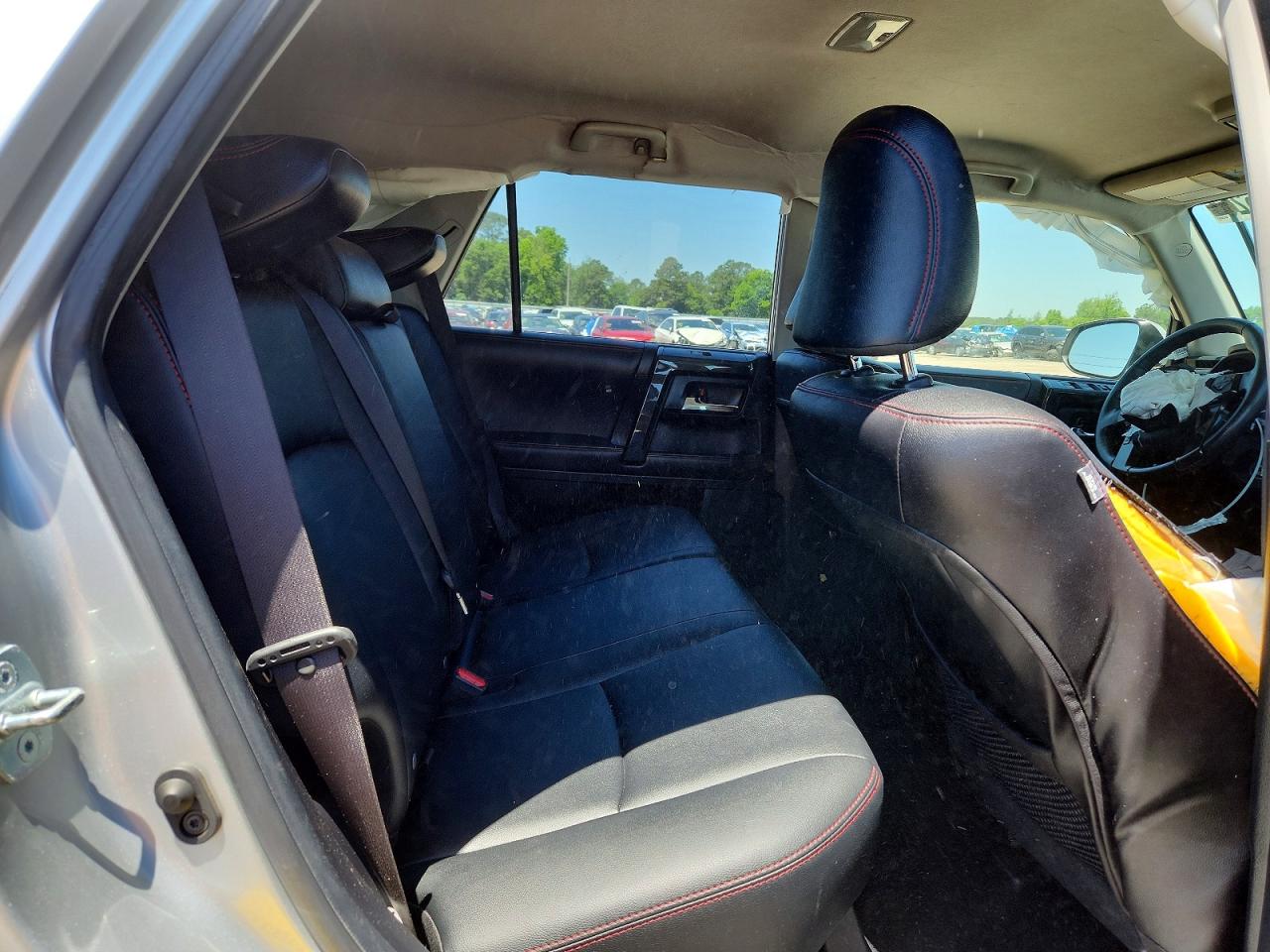 Toyota 4Runner Deluxe