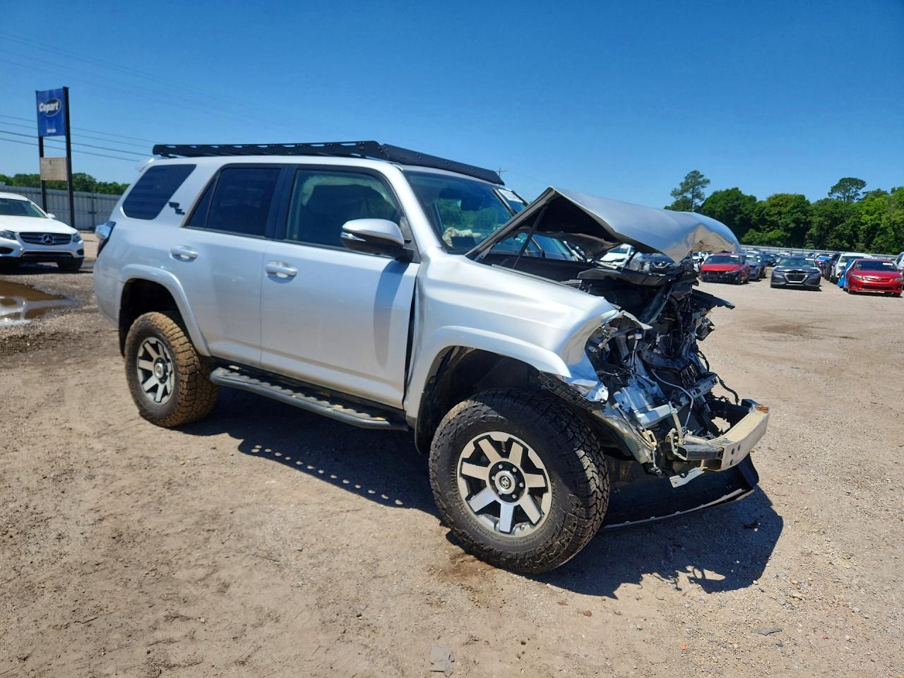 Toyota 4Runner Deluxe