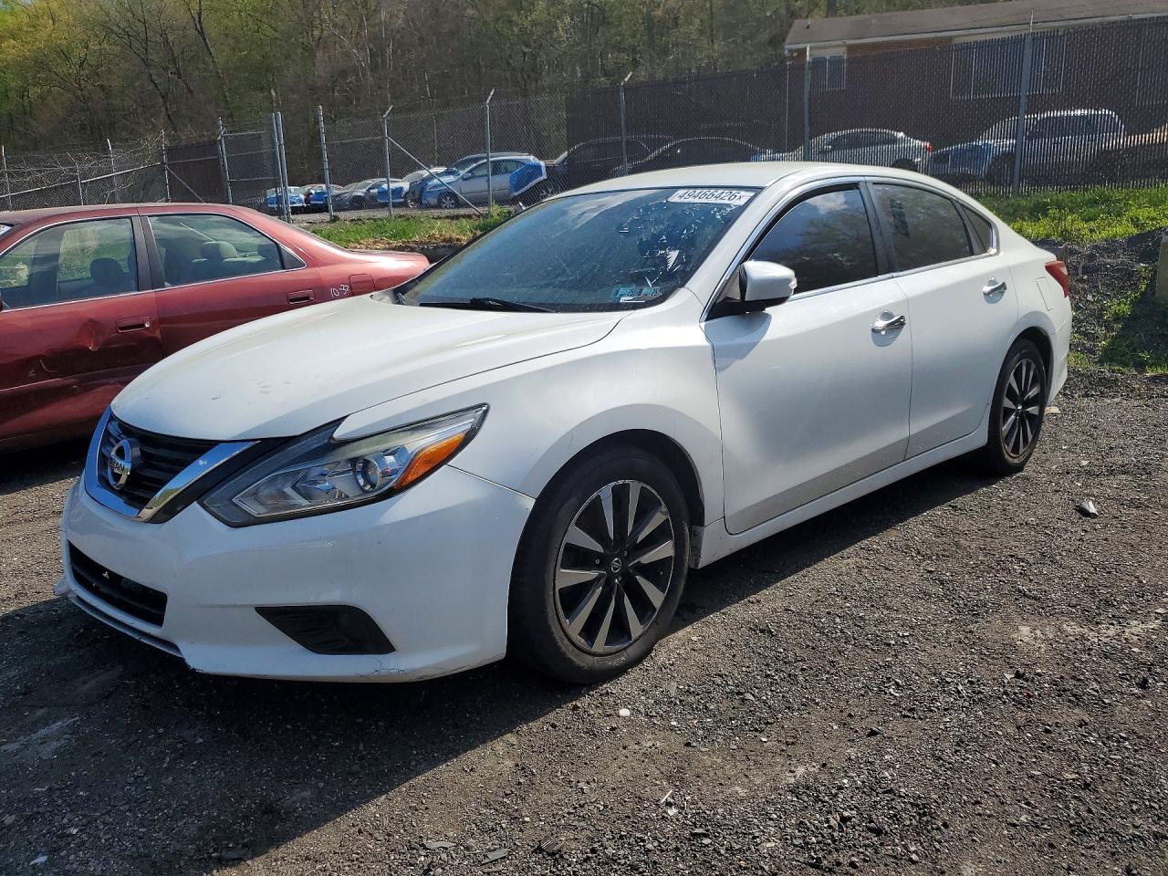 Salvage Nissan Altima Image