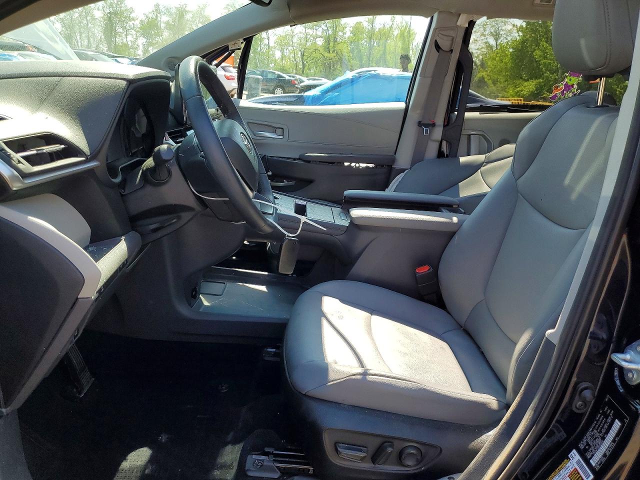 Toyota Sienna Xle 7-passenger
