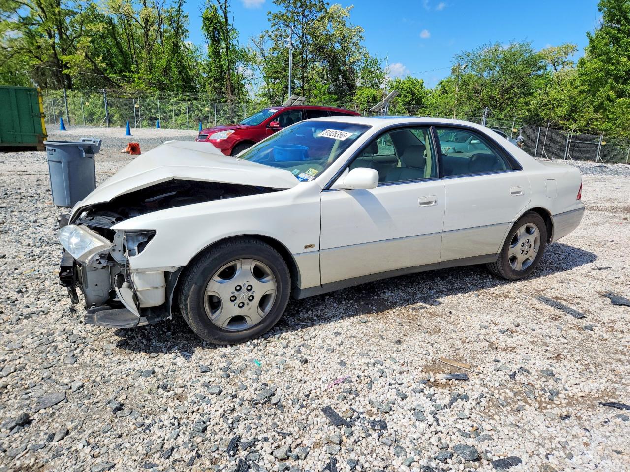 Salvage Lexus Es Image